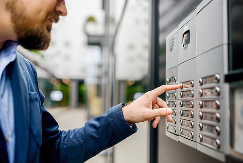 Der Hausbesuch gehört zu den Abklärungsmethoden der Sozialinspektoren.